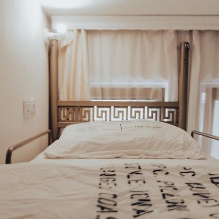 Oda Hostel Prishtine Bagian luar foto