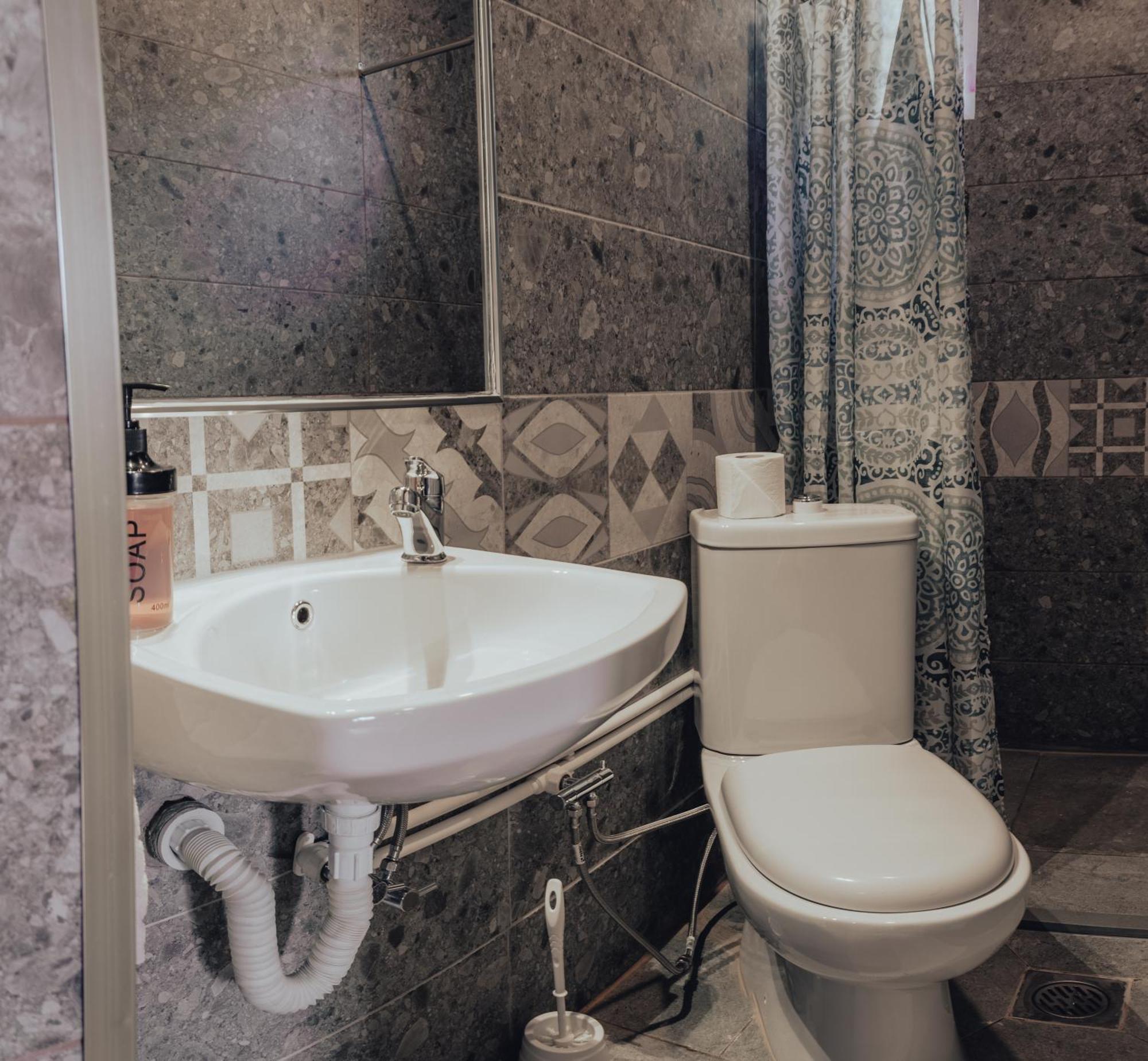 Oda Hostel Prishtine Bagian luar foto