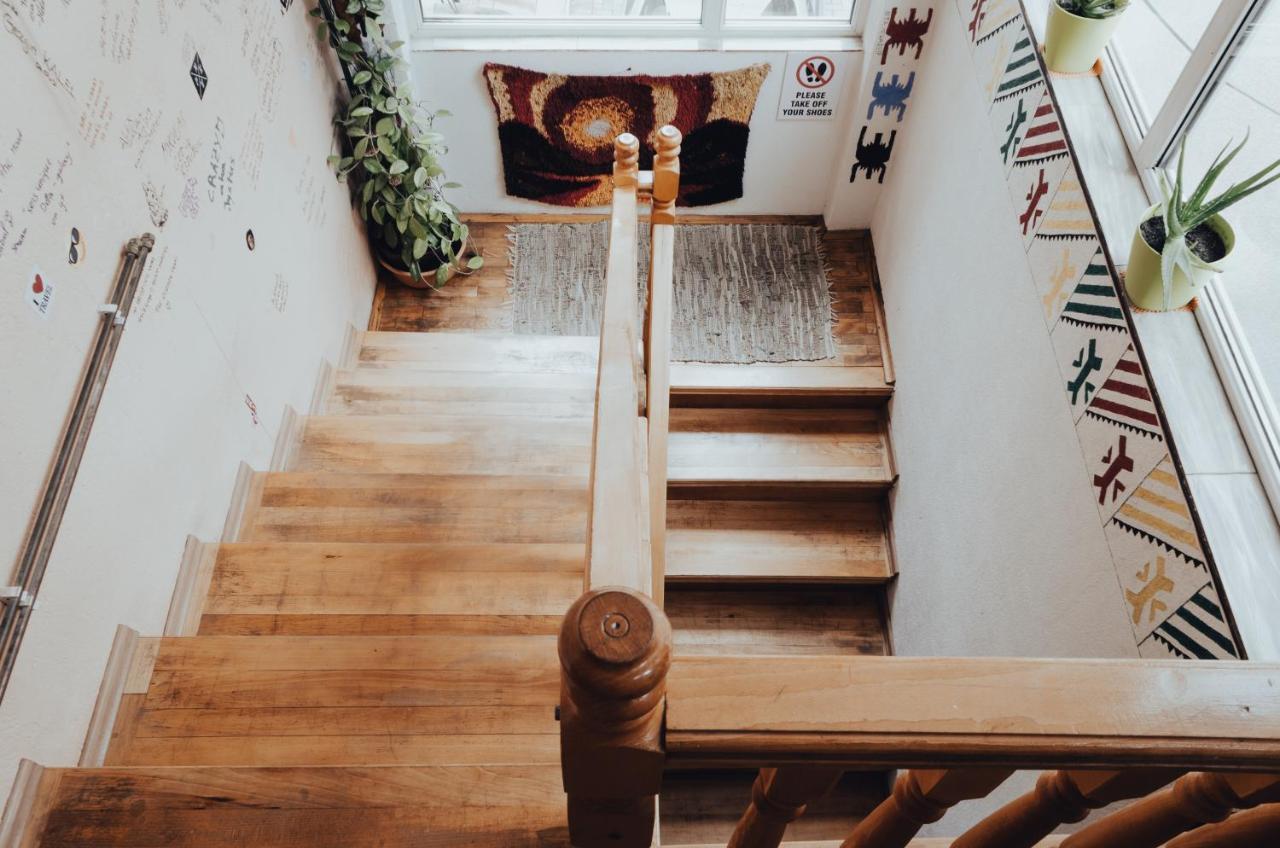 Oda Hostel Prishtine Bagian luar foto